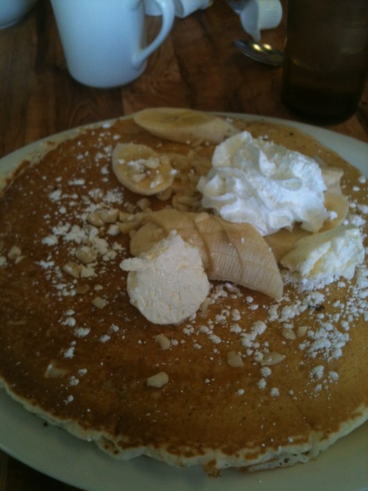 Macadamia nut and banana pancakes at Hawaiian Style Cafe.