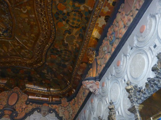 Beautiful carvings and other artwork adorns the outside of the El Capitan Theatre.