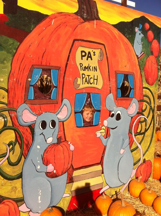 It's not a season at Pa's without a head hole shot!