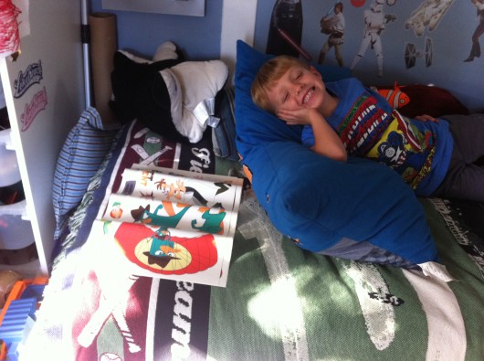 We also got T a set of the "Phineas and Ferb" RoomMates wall decals.