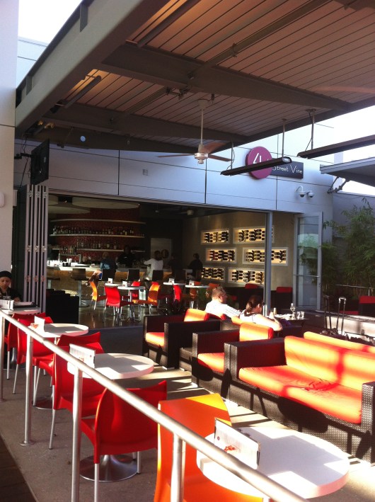 Close-up of 4th Street Vine at Long Beach Airport (LGB).