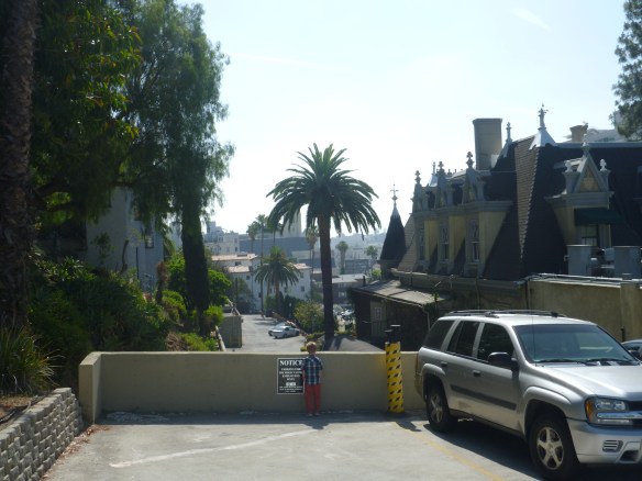 Our Mind-Boggling Brunch at the World Famous Hollywood Magic Castle | Real Mom Time (RMT) Our Mind-Boggling Brunch at the World Famous Hollywood Magic Castle | Real Mom Time (RMT)